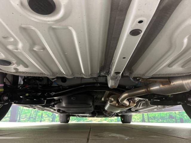 Toyota NOAH 2023-06 193719-19