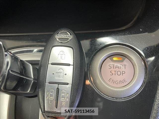 Nissan SERENA 2011-09 284267-9