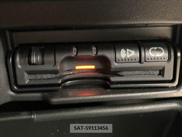 Nissan SERENA 2011-09 284267-8