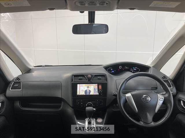 Nissan SERENA 2011-09 284267-1