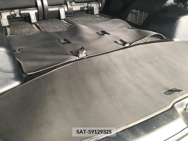Toyota VOXY 2013-08 395028-21