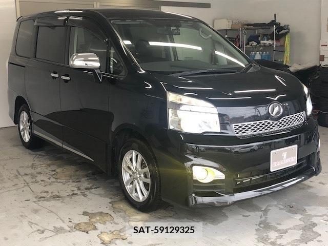 Toyota VOXY 2013-08 395028-27