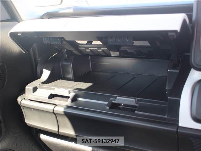 Suzuki SPACIA 2023-09 254943-22