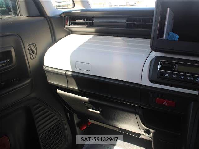 Suzuki SPACIA 2023-09 254943-21