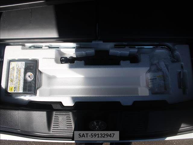 Suzuki SPACIA 2023-09 254943-6