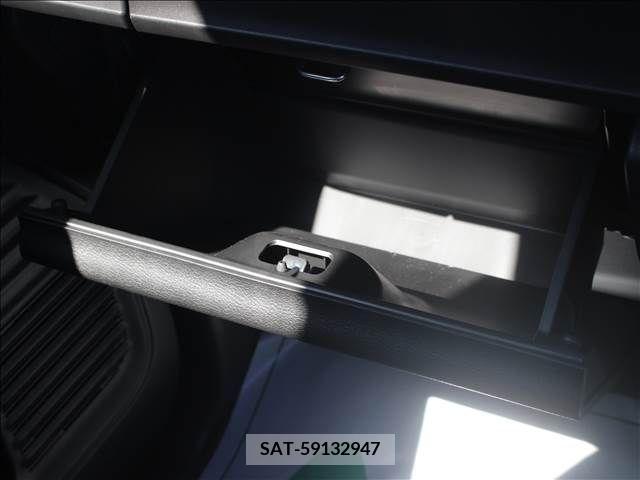 Suzuki SPACIA 2023-09 254943-24