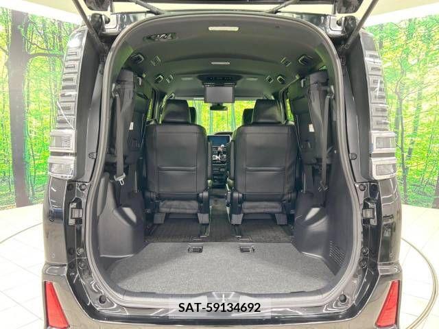 Toyota VOXY 2019-01 380068-11