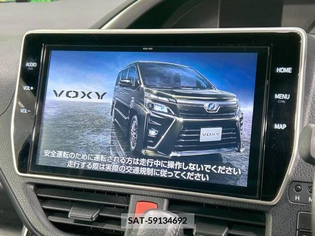 Toyota VOXY 2019-01 380068-3