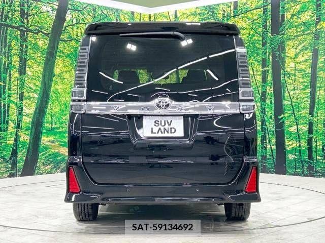 Toyota VOXY 2019-01 380068-16