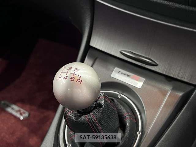 Honda CIVIC 2010-01 357943-4