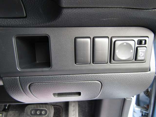 Nissan NOTE 2007-07 22665-6