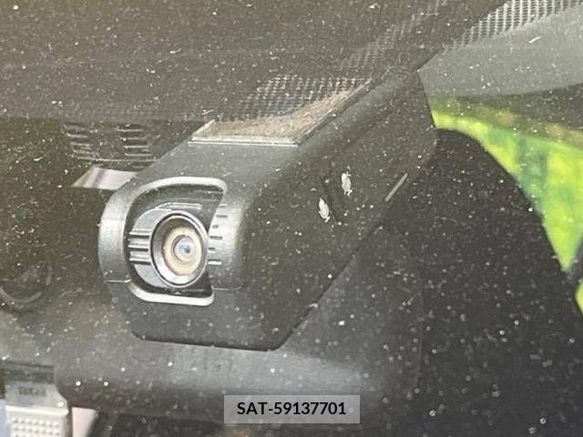 Toyota PRIUS 2019-04 237809-6
