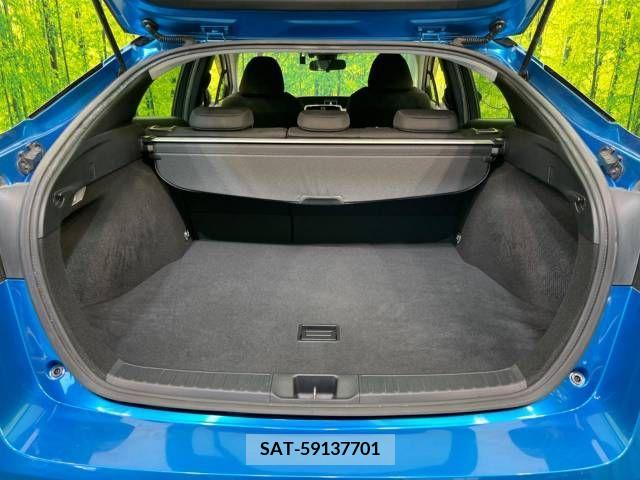 Toyota PRIUS 2019-04 237809-13