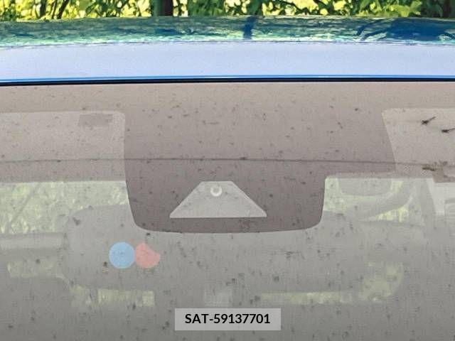 Toyota PRIUS 2019-04 237809-2