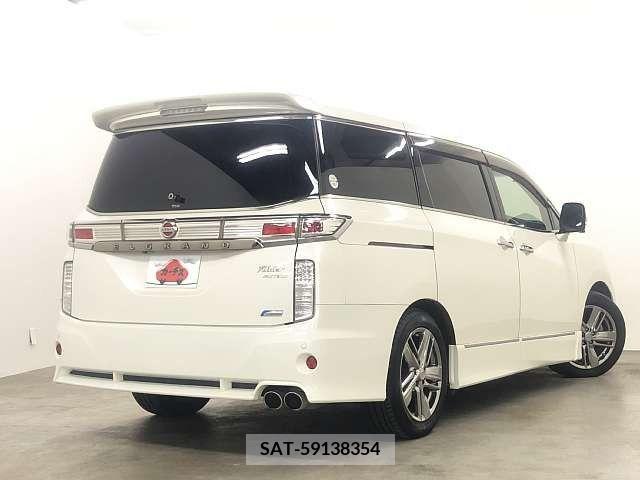 Nissan ELGRAND 2010-10 297135-2