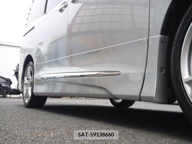 Toyota NOAH 2015-03 336437-7