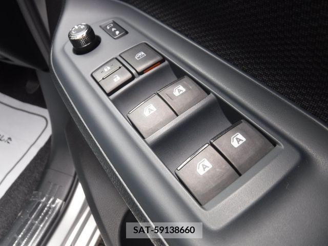 Toyota NOAH 2015-03 336437-15