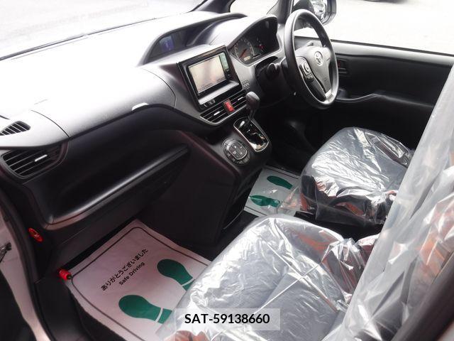 Toyota NOAH 2015-03 336437-9