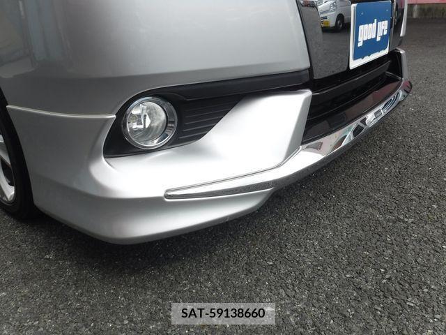 Toyota NOAH 2015-03 336437-6