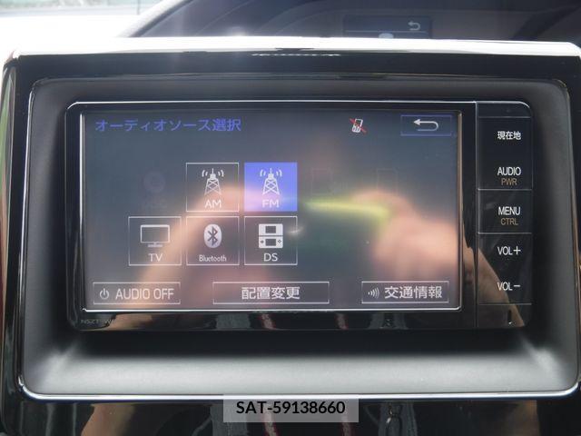Toyota NOAH 2015-03 336437-12