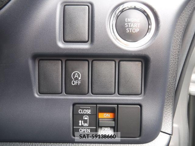 Toyota NOAH 2015-03 336437-16