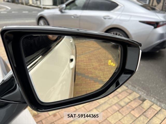 Lexus UX 2019-12 275948-8