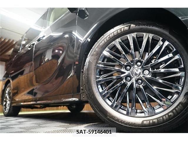 Lexus LM 2024-03 354291-3