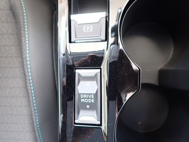 Peugeot 208 2022-10 4714-19