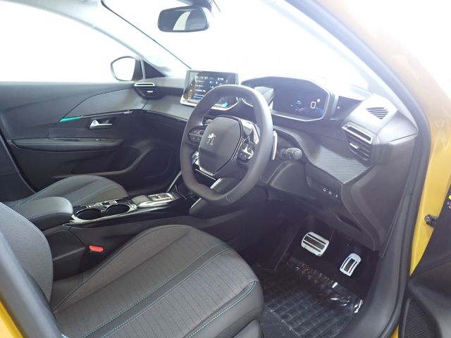 Peugeot 208 2022-10 4714-1