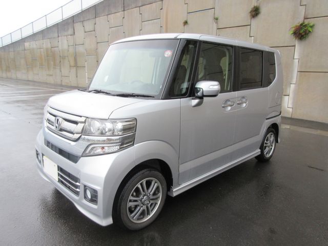 Honda N BOX CUSTOM 2015-10 182718-9
