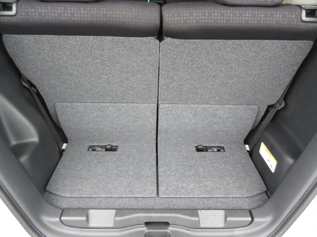 Honda N BOX CUSTOM 2015-10 182718-29