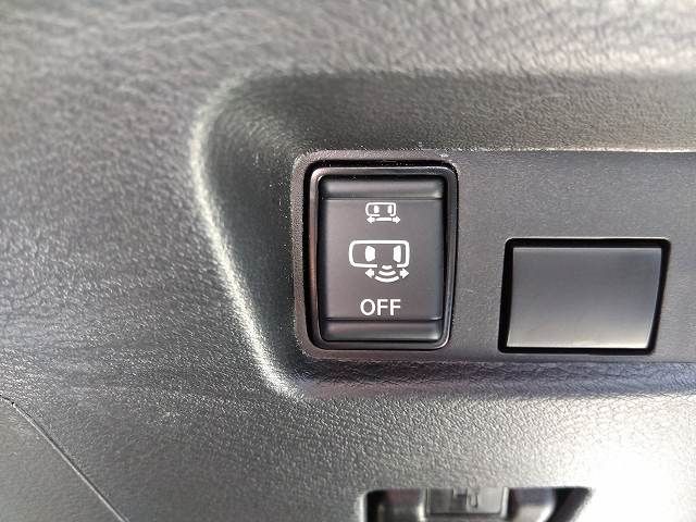 Nissan ROOX 2022-04 23308-6