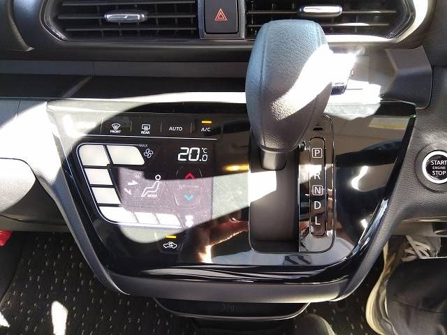 Nissan ROOX 2022-04 23308-14