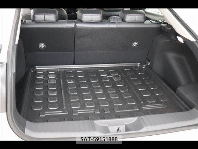 Toyota PRIUS 2023-06 220321-13