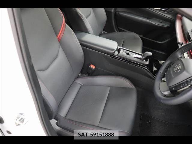 Toyota PRIUS 2023-06 220321-10