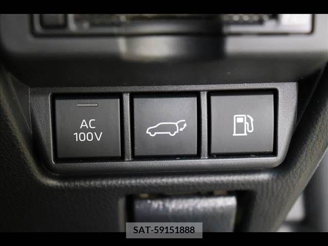 Toyota PRIUS 2023-06 220321-4