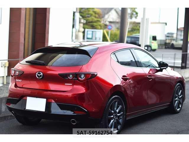 Mazda MAZDA3 2022-07 214325-8