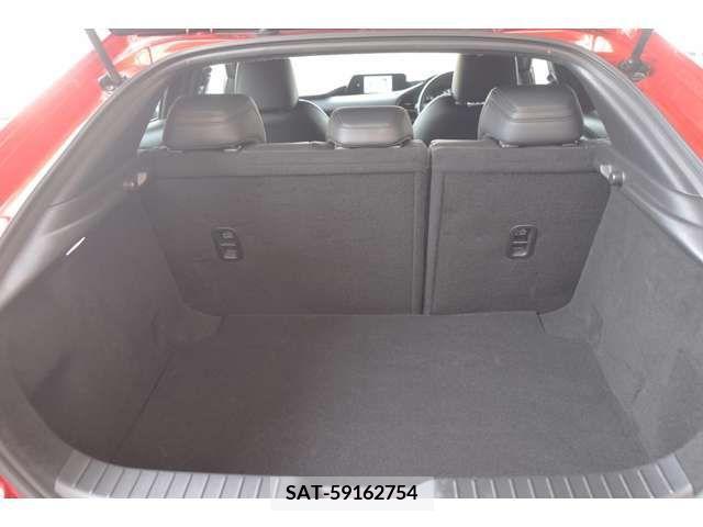 Mazda MAZDA3 2022-07 214325-14