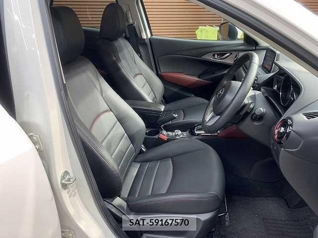Mazda CX-3 2015-07 302034-4