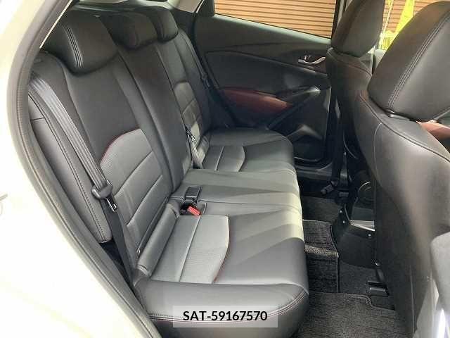Mazda CX-3 2015-07 302034-5