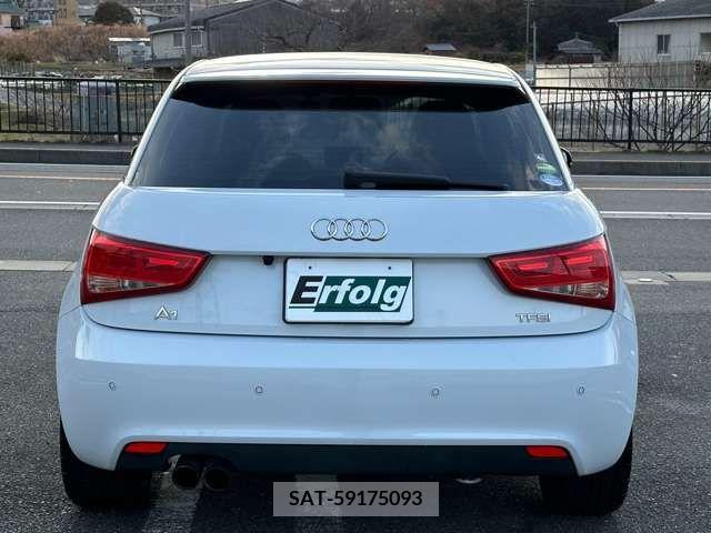 Audi A1 2013-09 317834-7
