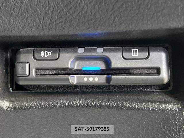 Toyota SIENTA 2019-08 285075-5