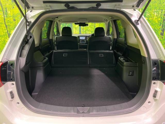 Mitsubishi OUTLANDER PHEV 2018-12 195898-10