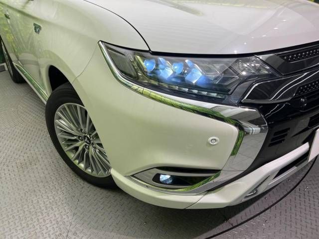 Mitsubishi OUTLANDER PHEV 2018-12 195898-12