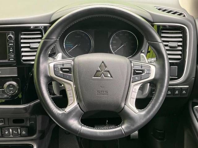 Mitsubishi OUTLANDER PHEV 2018-12 195898-11