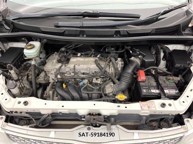 Toyota VOXY 2012-05 381164-19