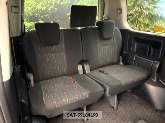 Toyota VOXY 2012-05 381164-10