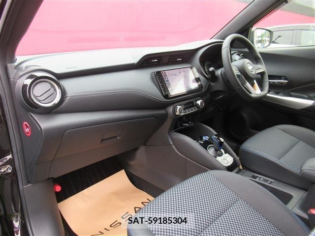 Nissan KICKS 2021-06 274089-5