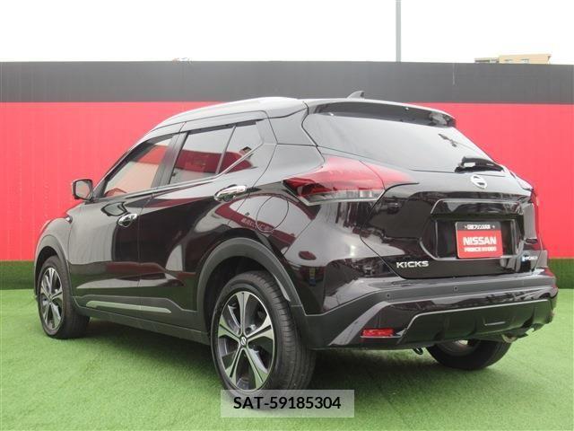 Nissan KICKS 2021-06 274089-1