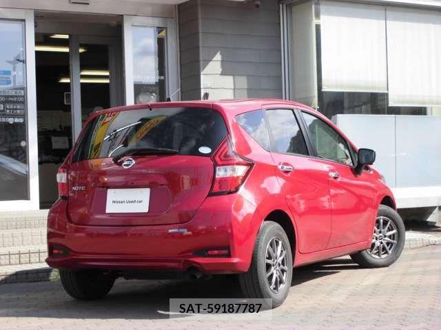 Nissan NOTE 2018-03 365281-1
